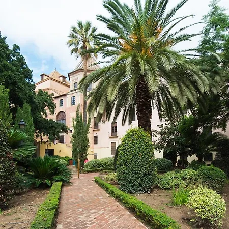 Victoria Square- Center Malaga